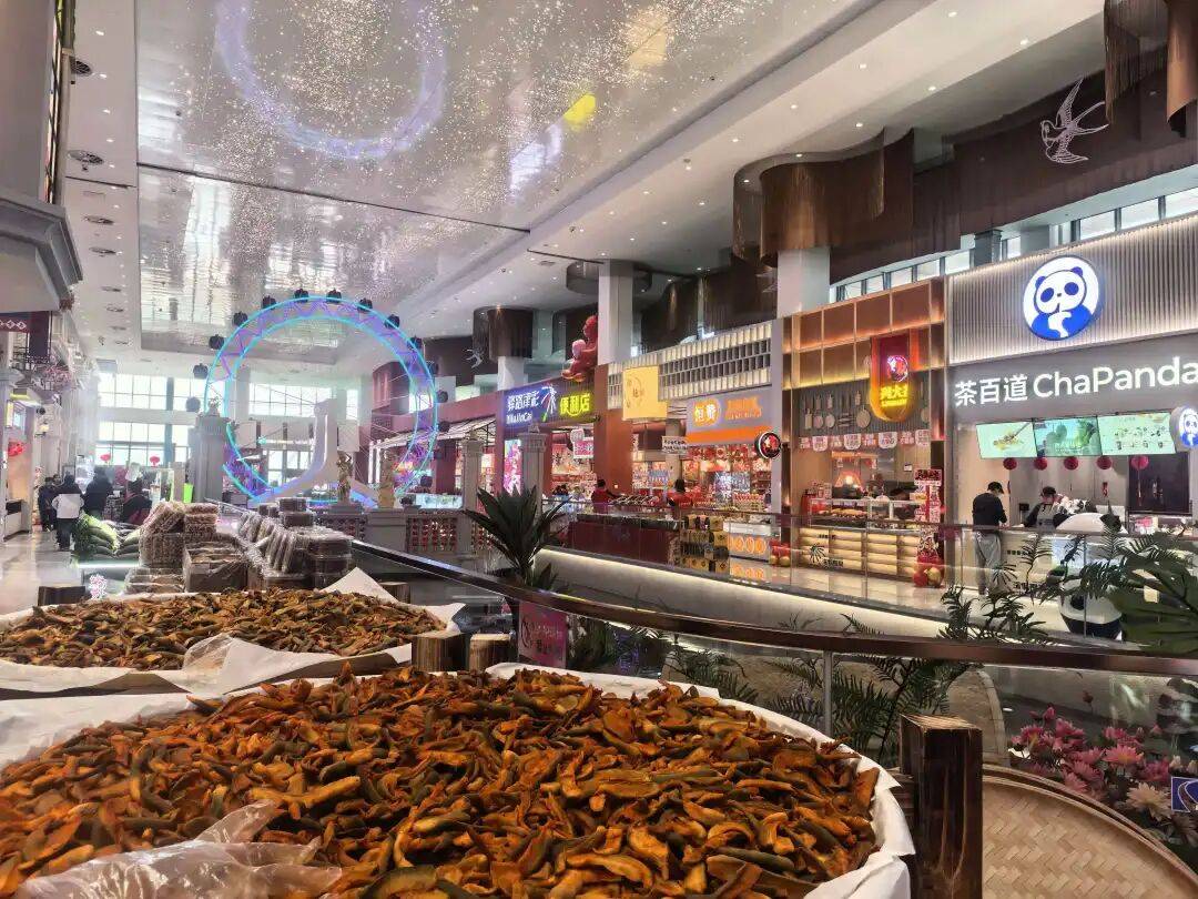 、加氢高速路服务区实现多元补能ky开元棋牌快充、超充、换电(图2)